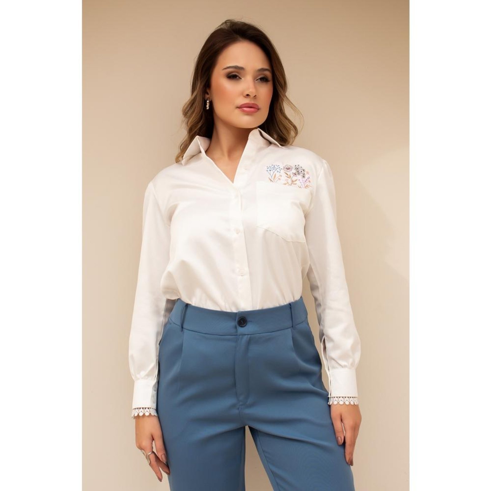 Camisa Feminina Casual De Viscose Acetinado Macia E Elegante