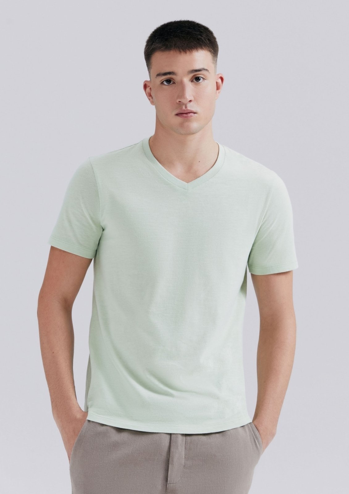 Camiseta Básica Masculina Slim Em Malha Flamê