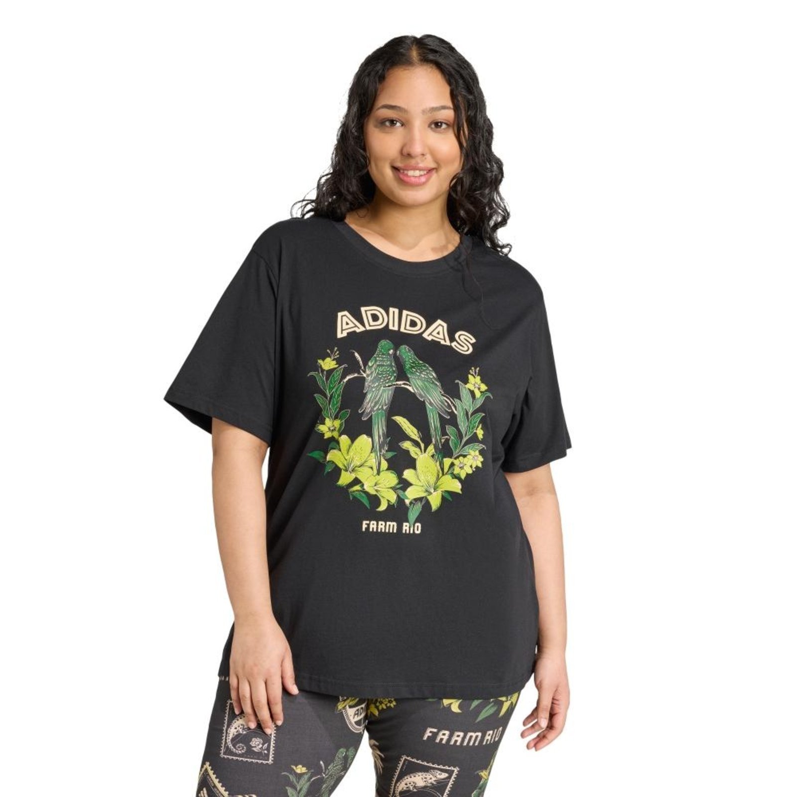 Camiseta estampada adidas X FARM (Plus Size) adidas Sportswear Preto