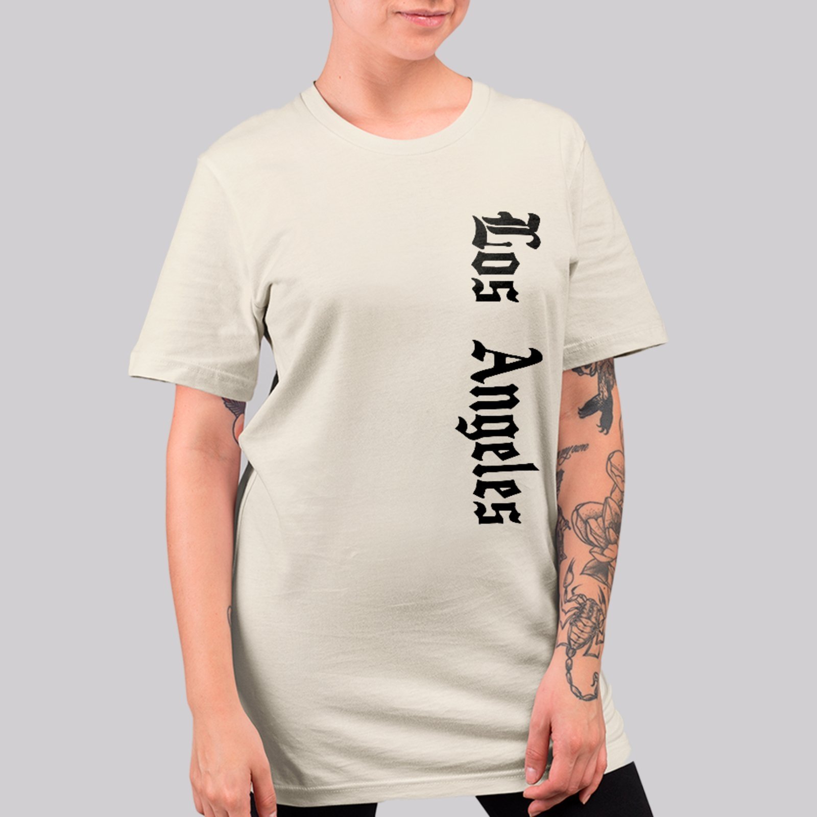 Vista 3 Camiseta Básica Los Angeles Visual Streetwear Estilo Premium Off White ousy off-white white ousy off-white white
