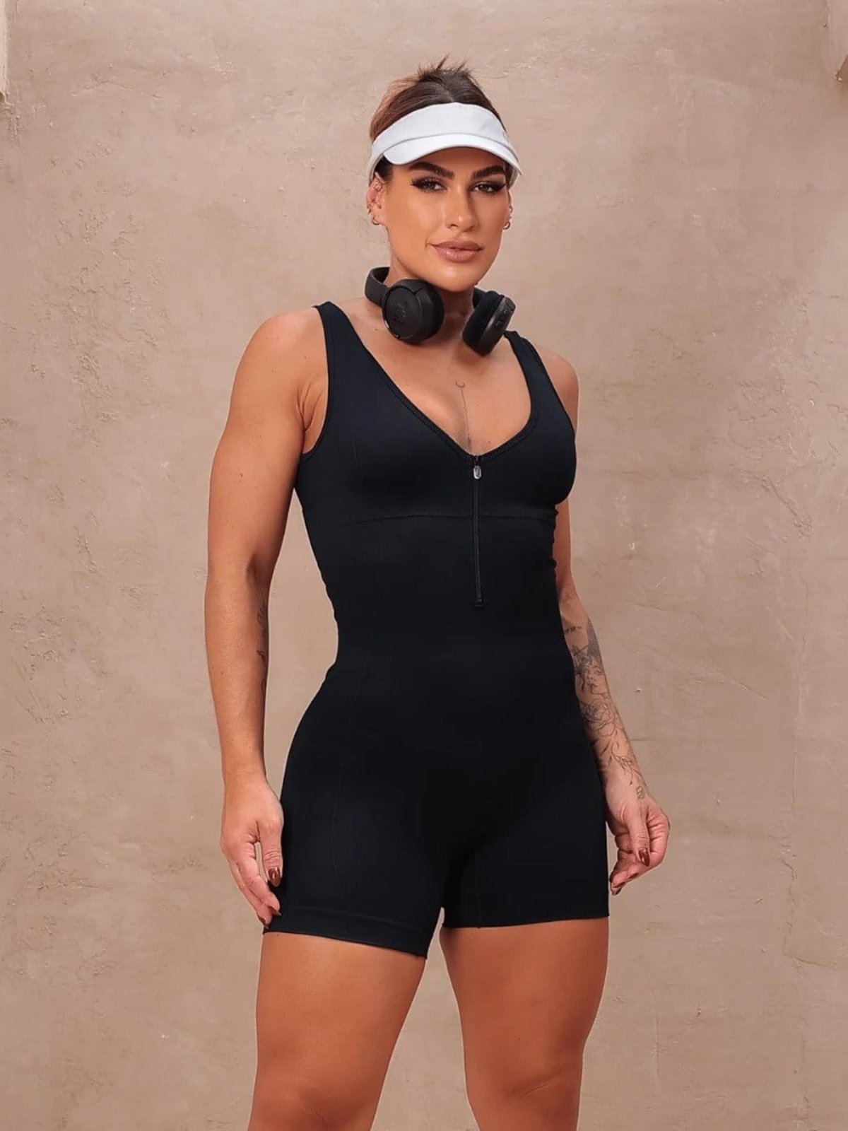 Macaquinho Fitness Feminino Com Ziper Frontal Treino Academia Corrida Modelador Preto