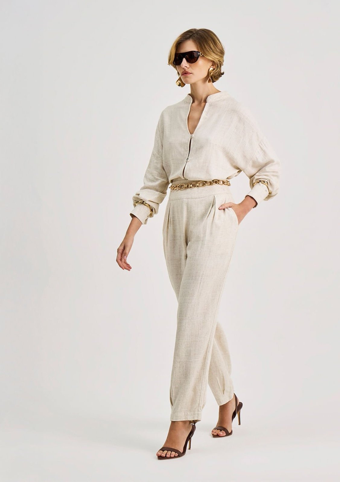 Camisa Iódice Solta Decote V Manga Longa Alongada Off-white