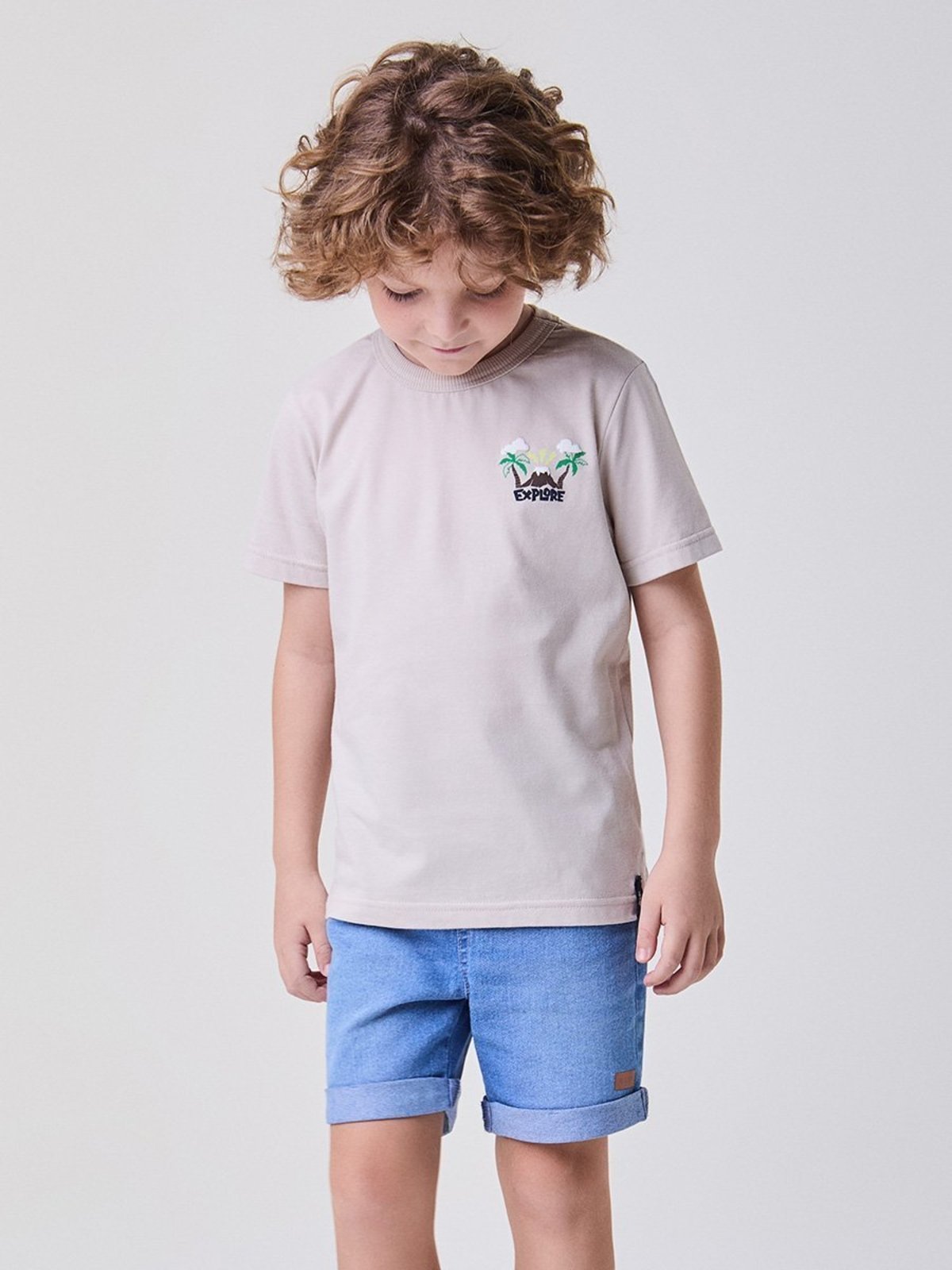 Infantil - Camiseta Bege com Estampa Tropical