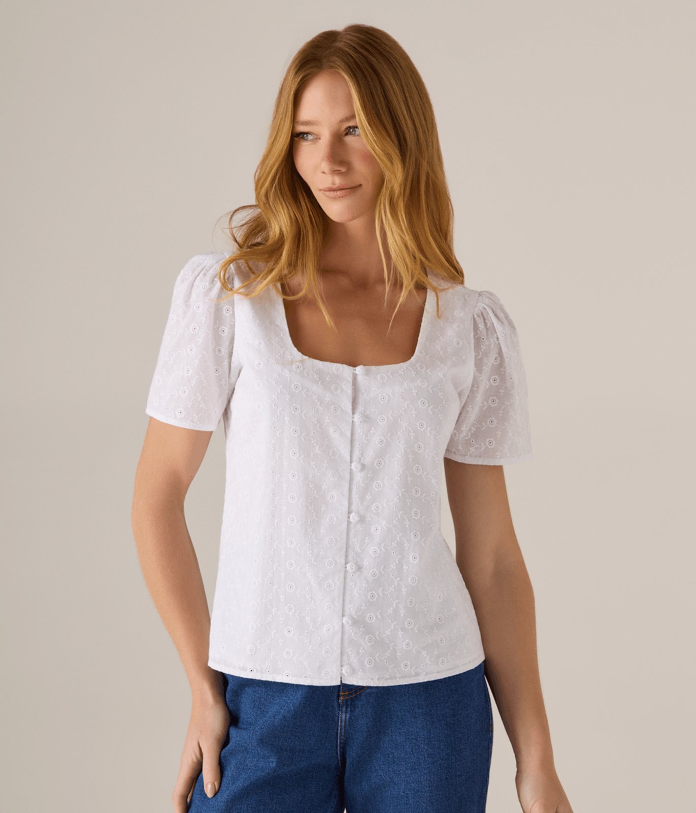 Blusa Makenji Manga Curta Lazzie Feminina Branca
