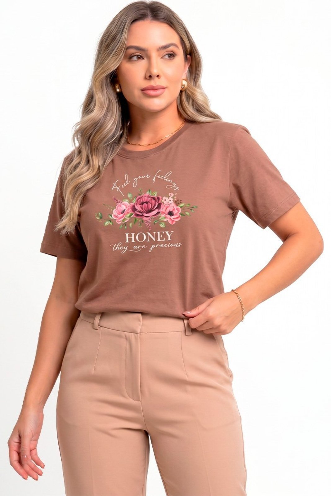 Camiseta Cianias Marrom Estampa Honey