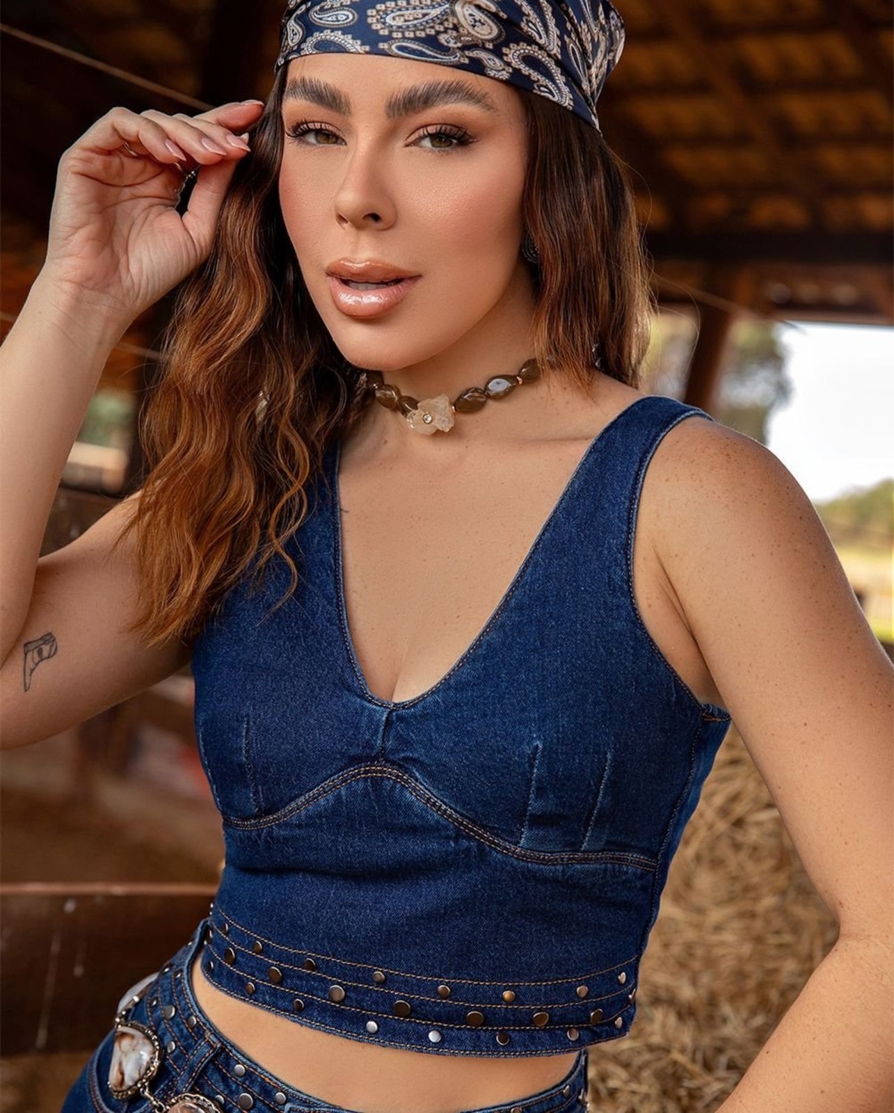 Top Jeans Feminino com Aplicação 24819 Escura Consciência