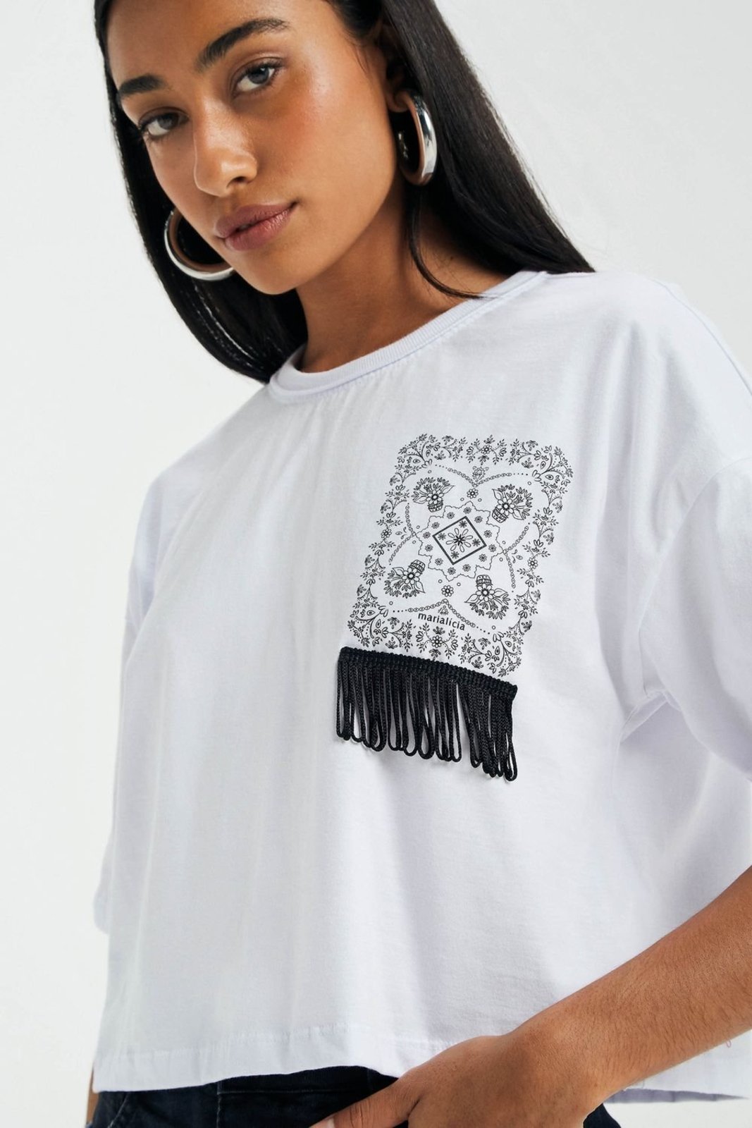 Blusa Feminina Estampa Com Franja Marialícia Branco