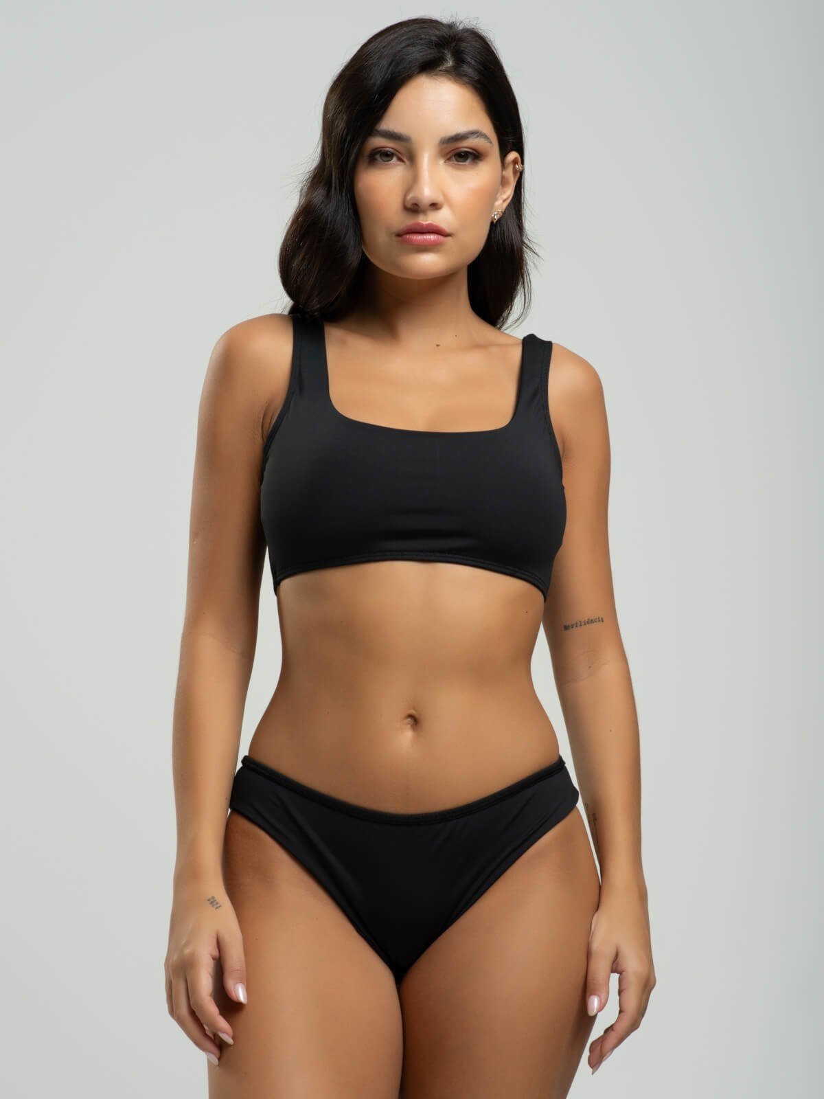 Vista 3 Biquini Regata Calcinha Comum Bojo Removivel Proteção Uv 50+ Vicbela preto Vicbela preto