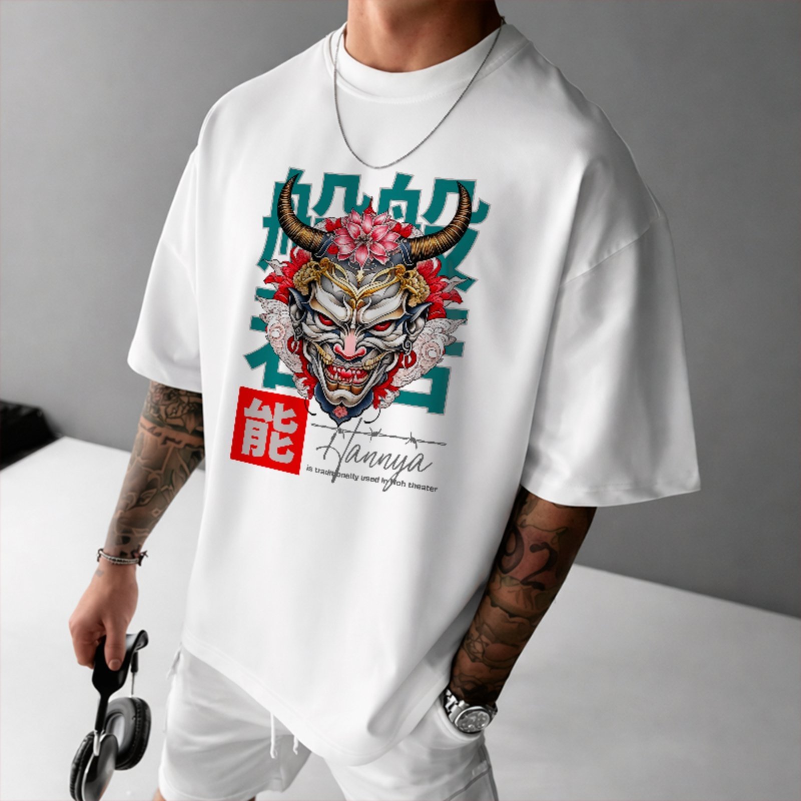 Camiseta Oversized Premium Hannya Samurai Oriental Japão Streetwear Unissex Branco