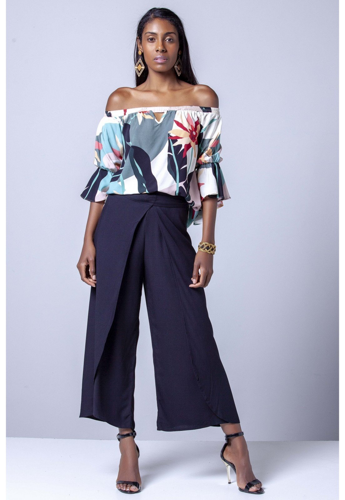 Calça Pantacourt Envelope Viscose Amazonia Vital Preto