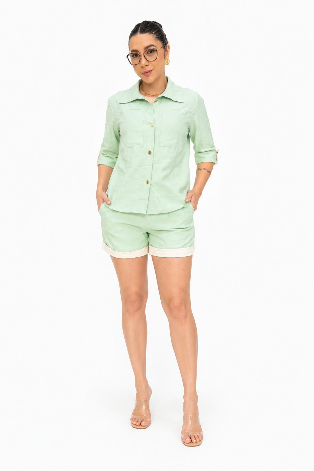 Conjunto D Bell Outlet Fashion Camisa de Bolsos e Short Verde