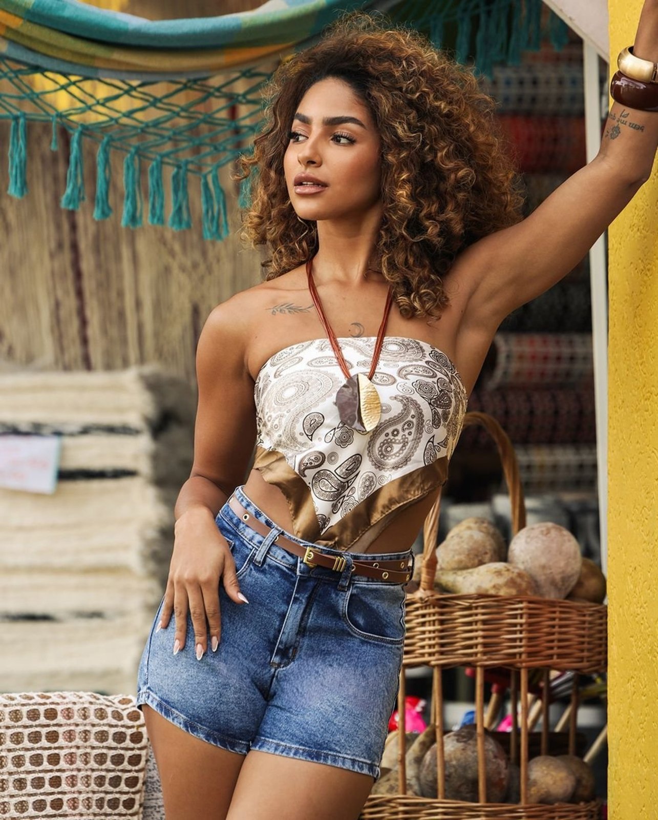 Shorts Jeans Mom Feminino Cintura Alta Detalhe Botão 24223 Sky Vintage Consciência