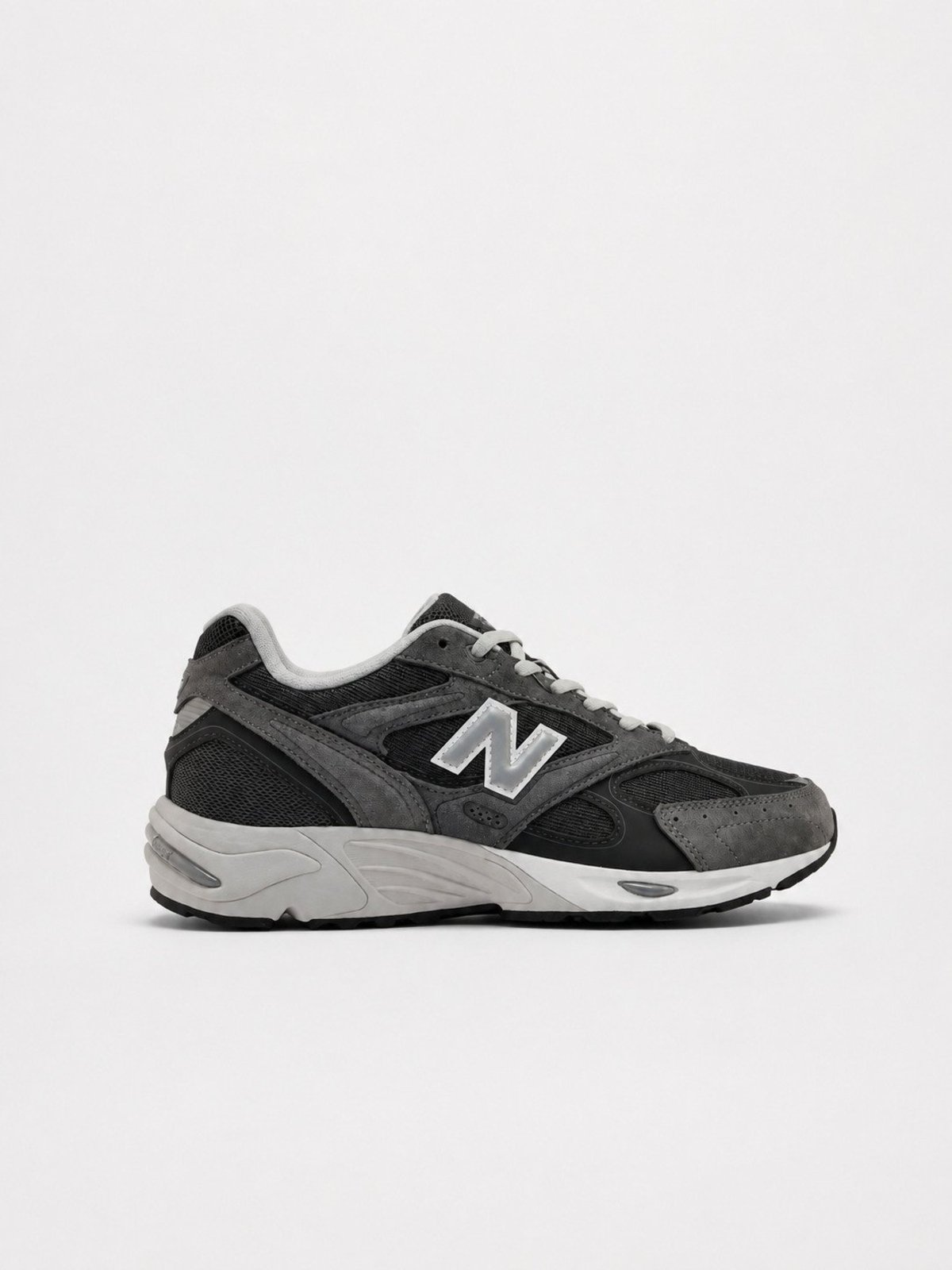 Tênis New Balance 880R Cinza / Grafite
