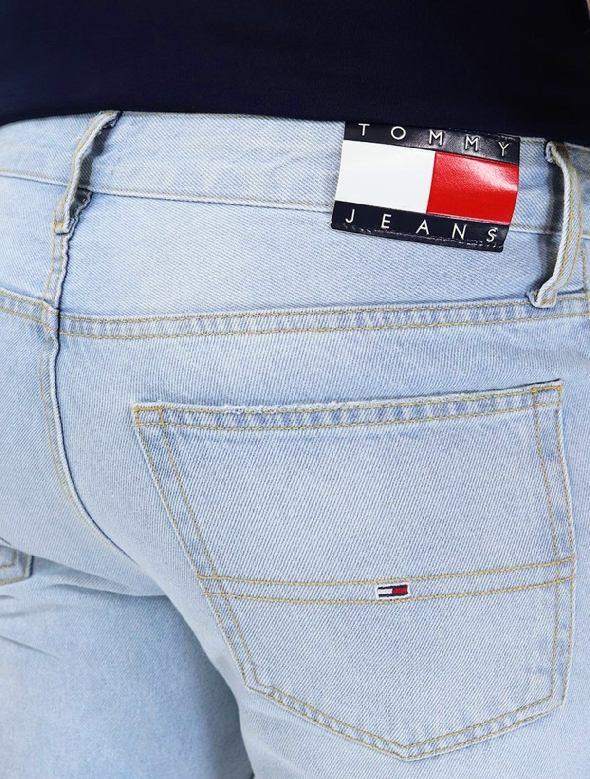 Vista 3 Calça Tommy Jeans Masculina BI0216 Slim Scanton Clara azul Tommy Jeans azul