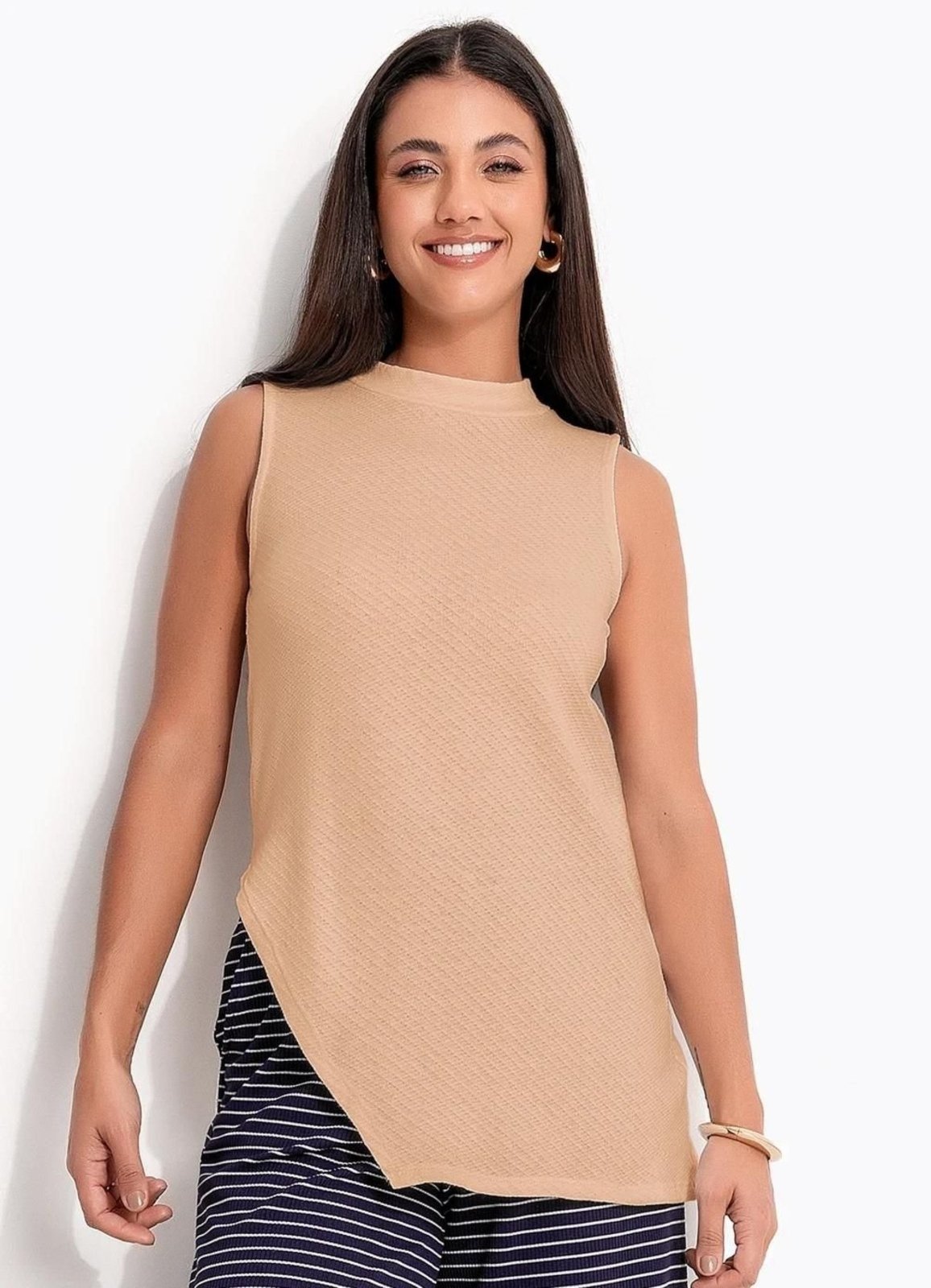 Blusa Em Malha Tricô Quintess Bege