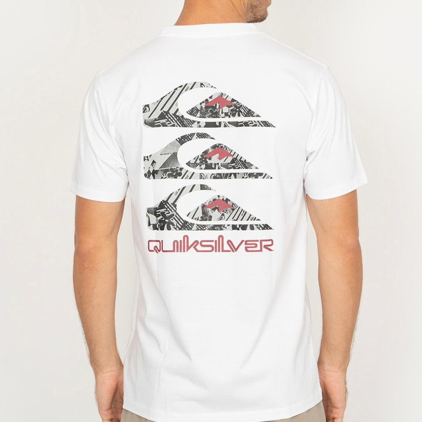 Camiseta Quiksilver Three Logo WT26 Masculina Branco