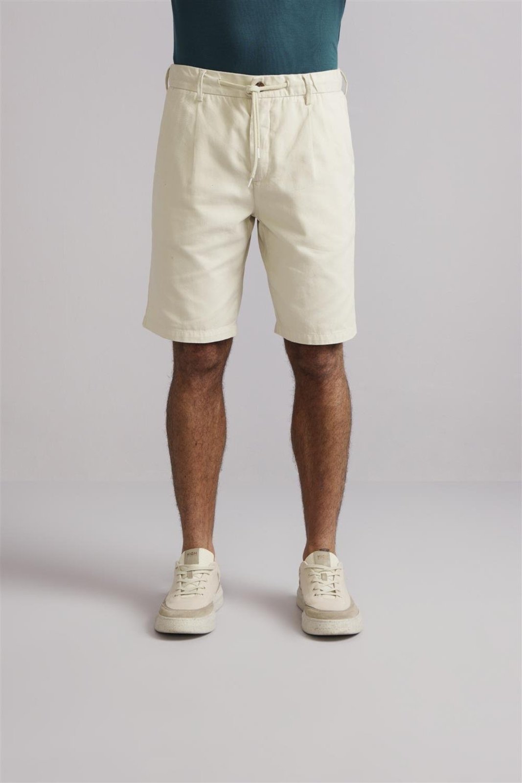HIGHSTIL Bermuda Chino Slim Fit - Bege Areia