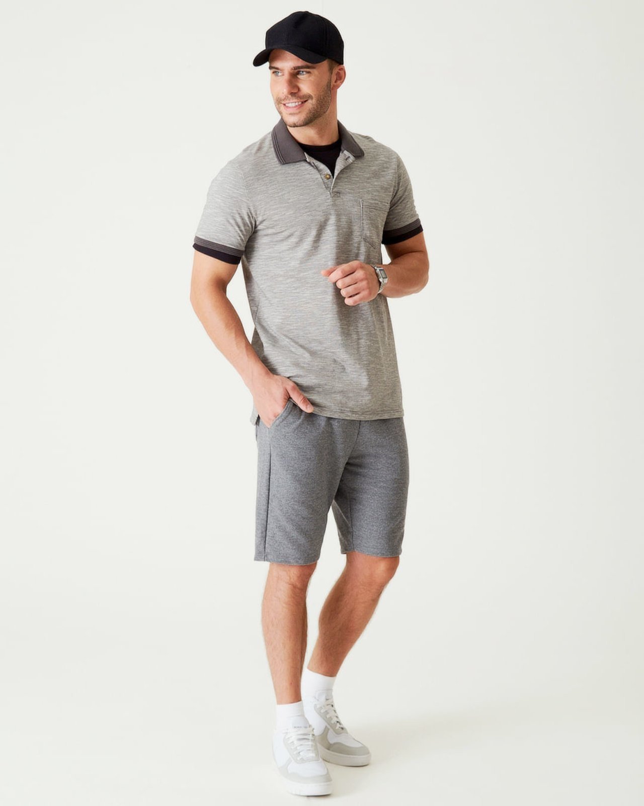 Bermuda Básica Masculina Comfort Em Moletom Cinza Claro - P Malwee