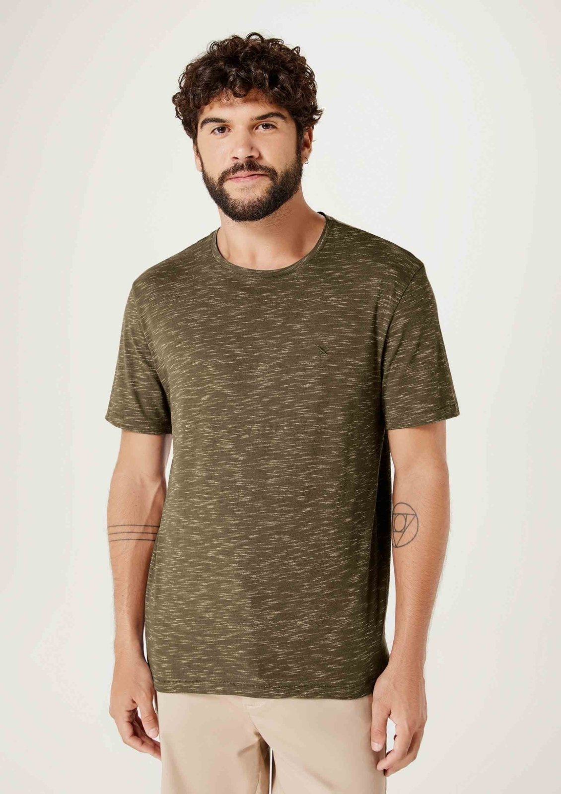 Camiseta Hering Básica Regular Manga Curta VERDE
