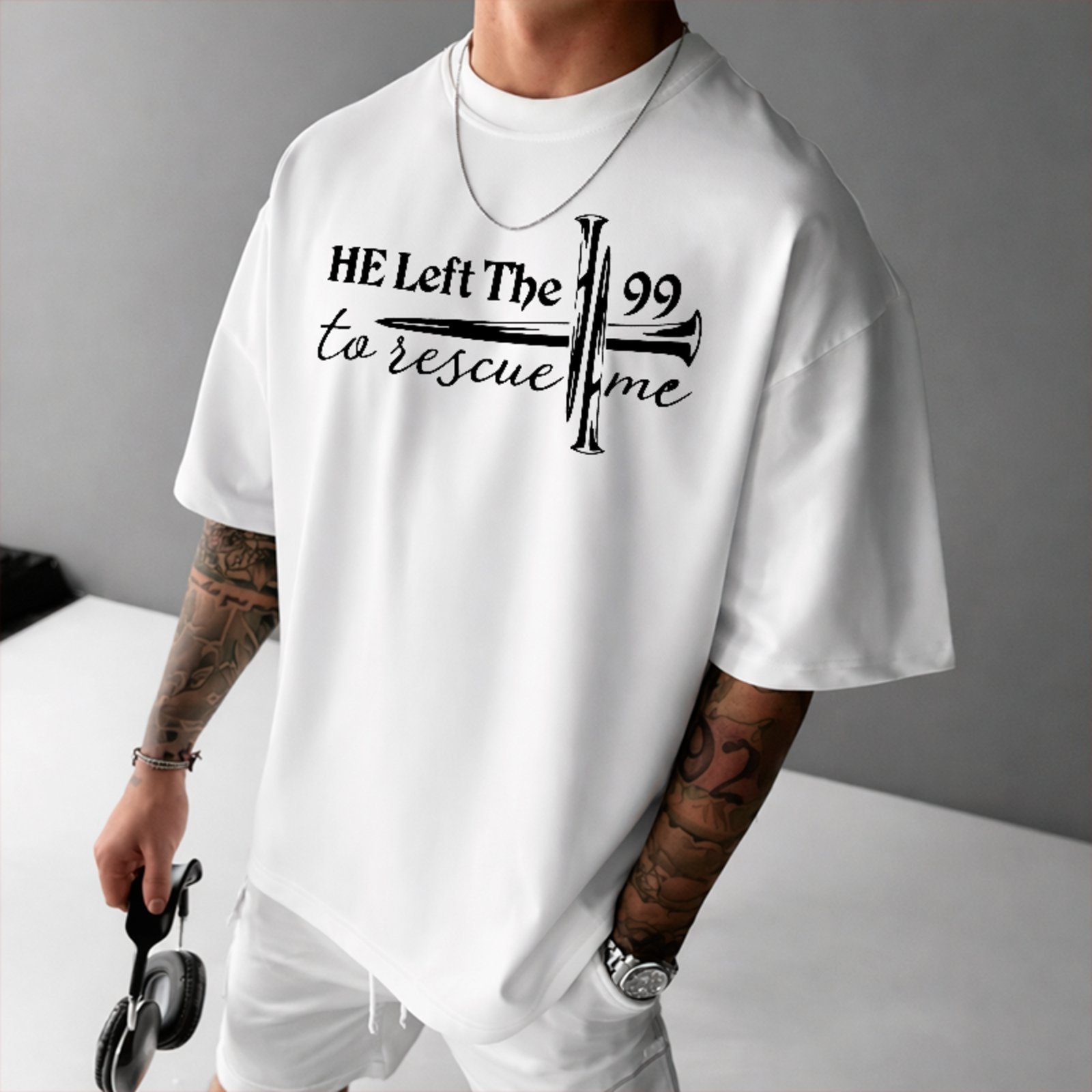 Camiseta Oversized Fé Cristã He Left The 99 Unissex Branco