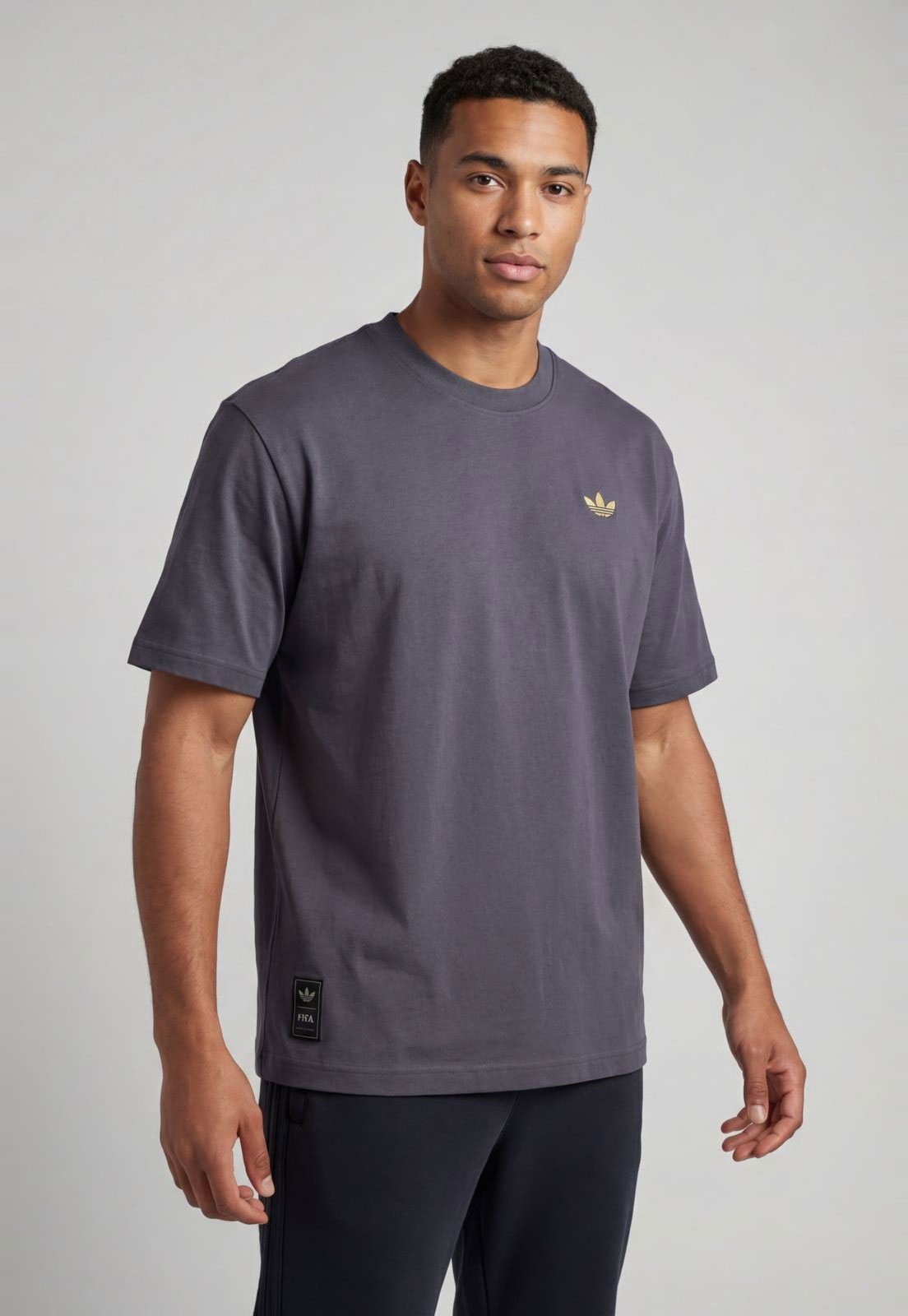 Camiseta Masculina Adidas Originals Flag GFX Cinza