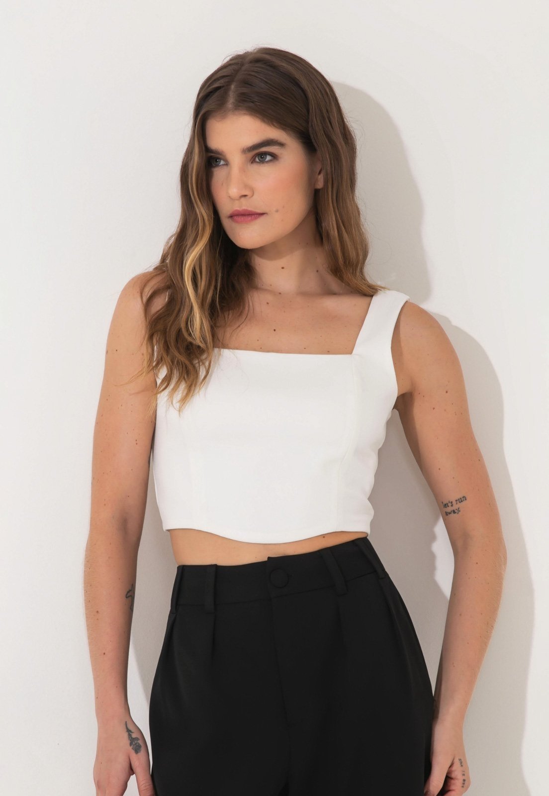 Vista 2 Cropped Alfaiataria Traymon Com Zíper Off White off-white white Traymon off-white white