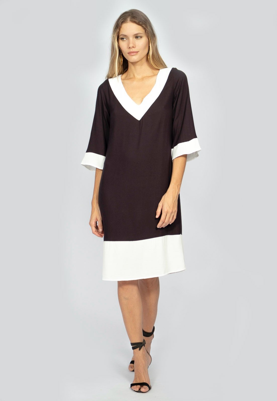 Vista 3 Vestido Curto Amazonia Vital Viscose Amplo Bicolor e Amazonia Vital branco/preto