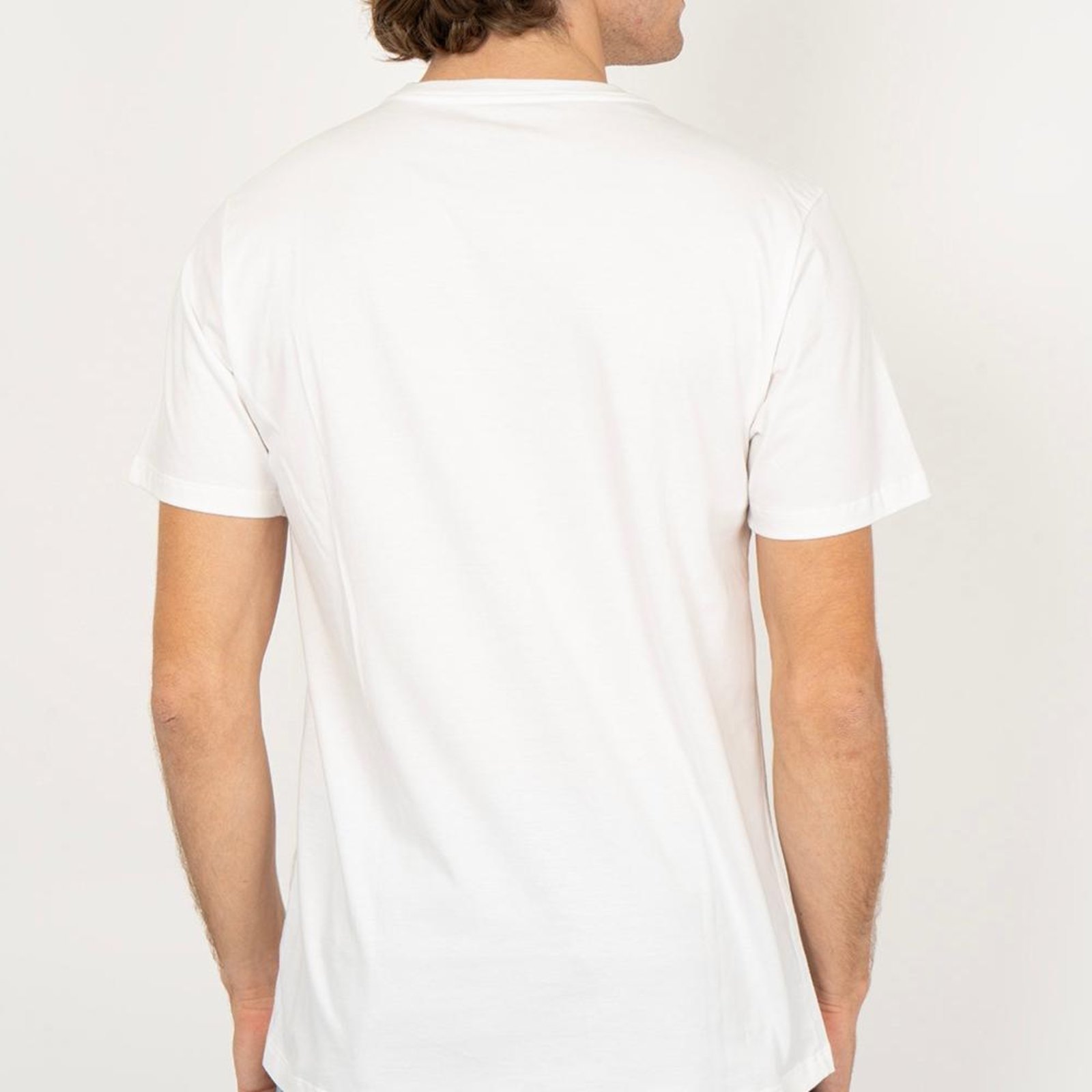 Camiseta Quiksilver Banner SM26 Masculina Snow White