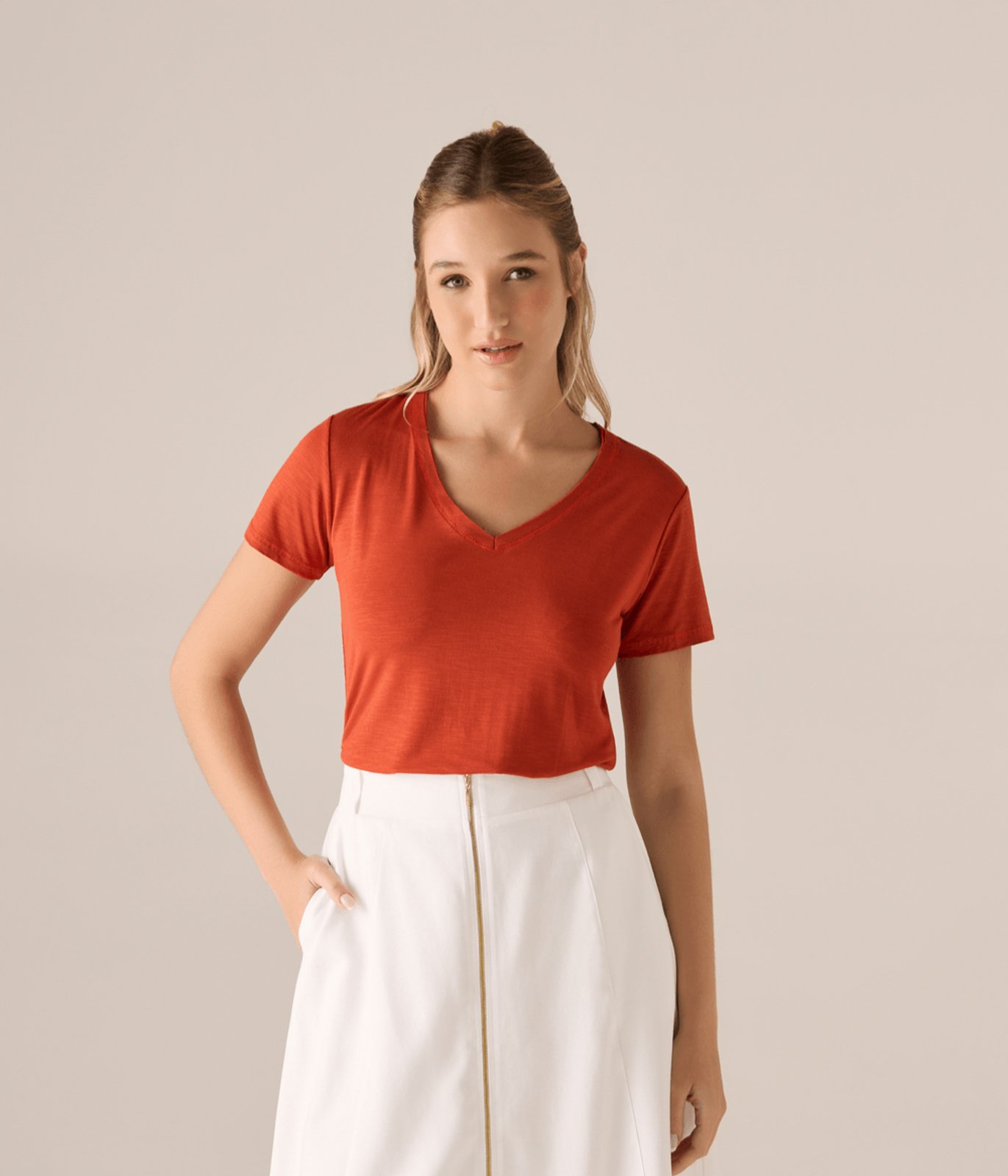 Blusa Makenji Visco Flame Decote V Feminina Ferrugem