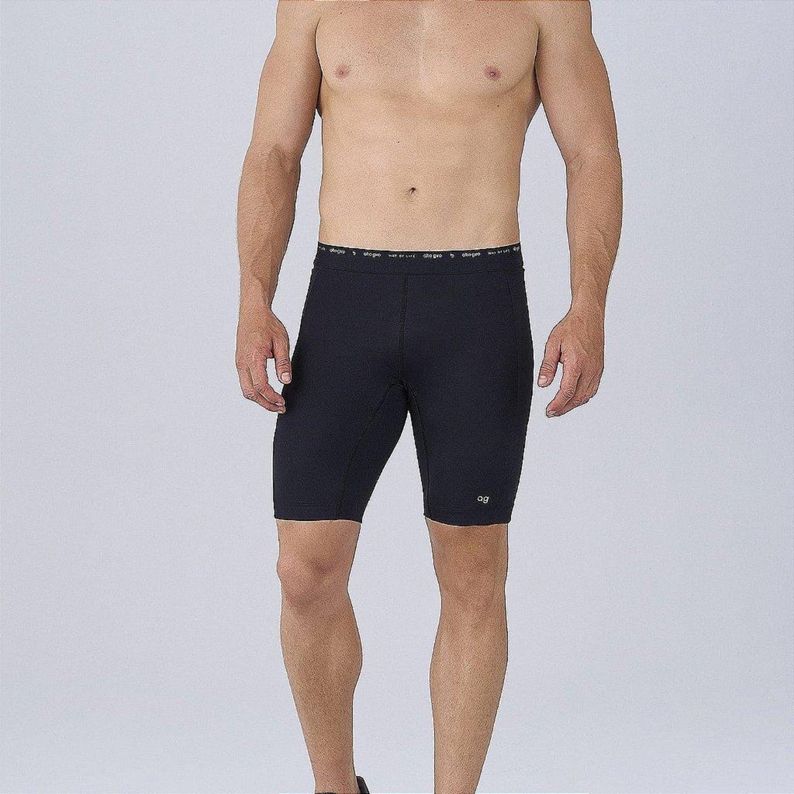 Bermuda Alto Giro Compressão Com Bolsos PR26 Masculina Preto Preto