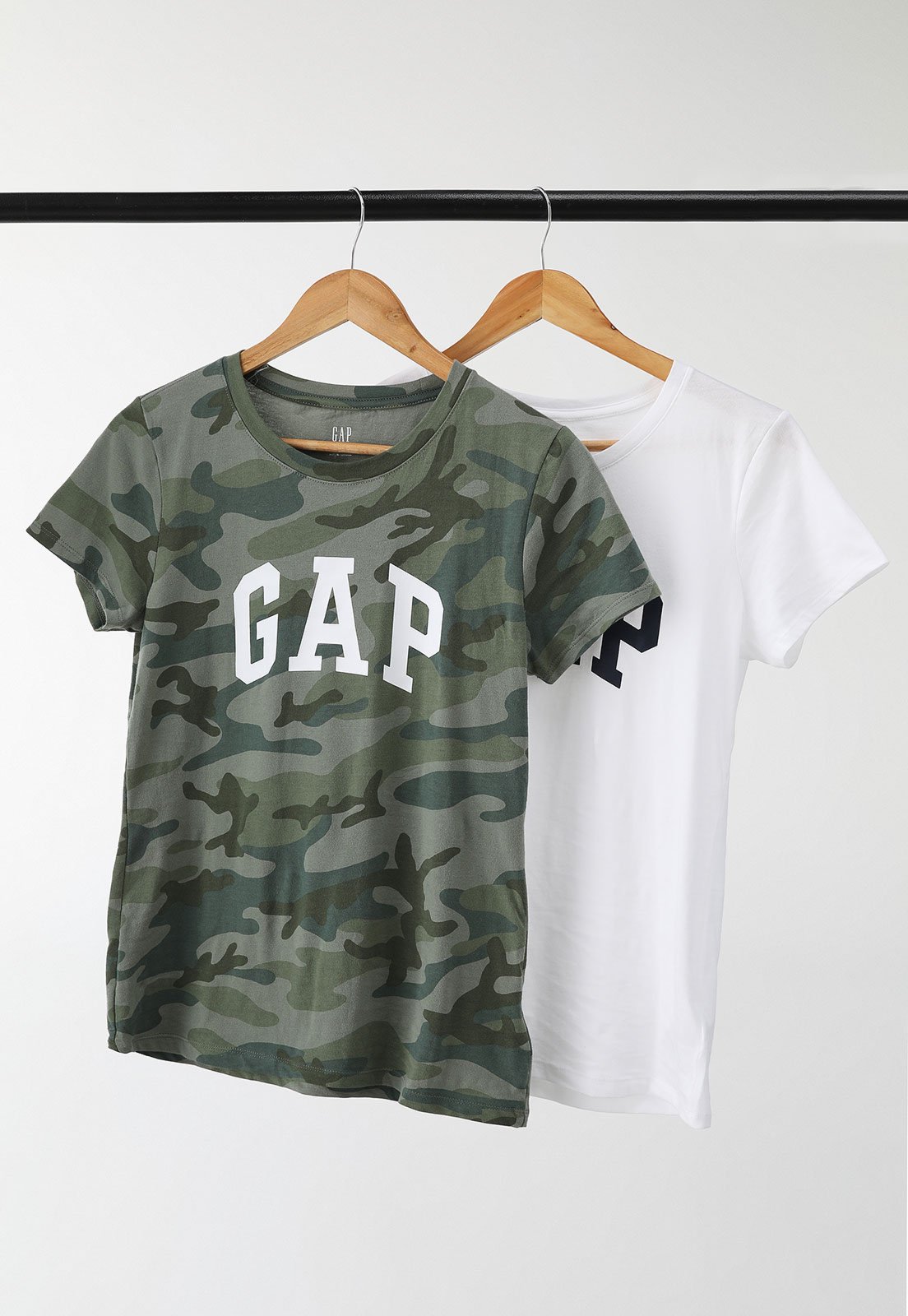Kit 2pçs Camiseta GAP Logo Verde/Branca