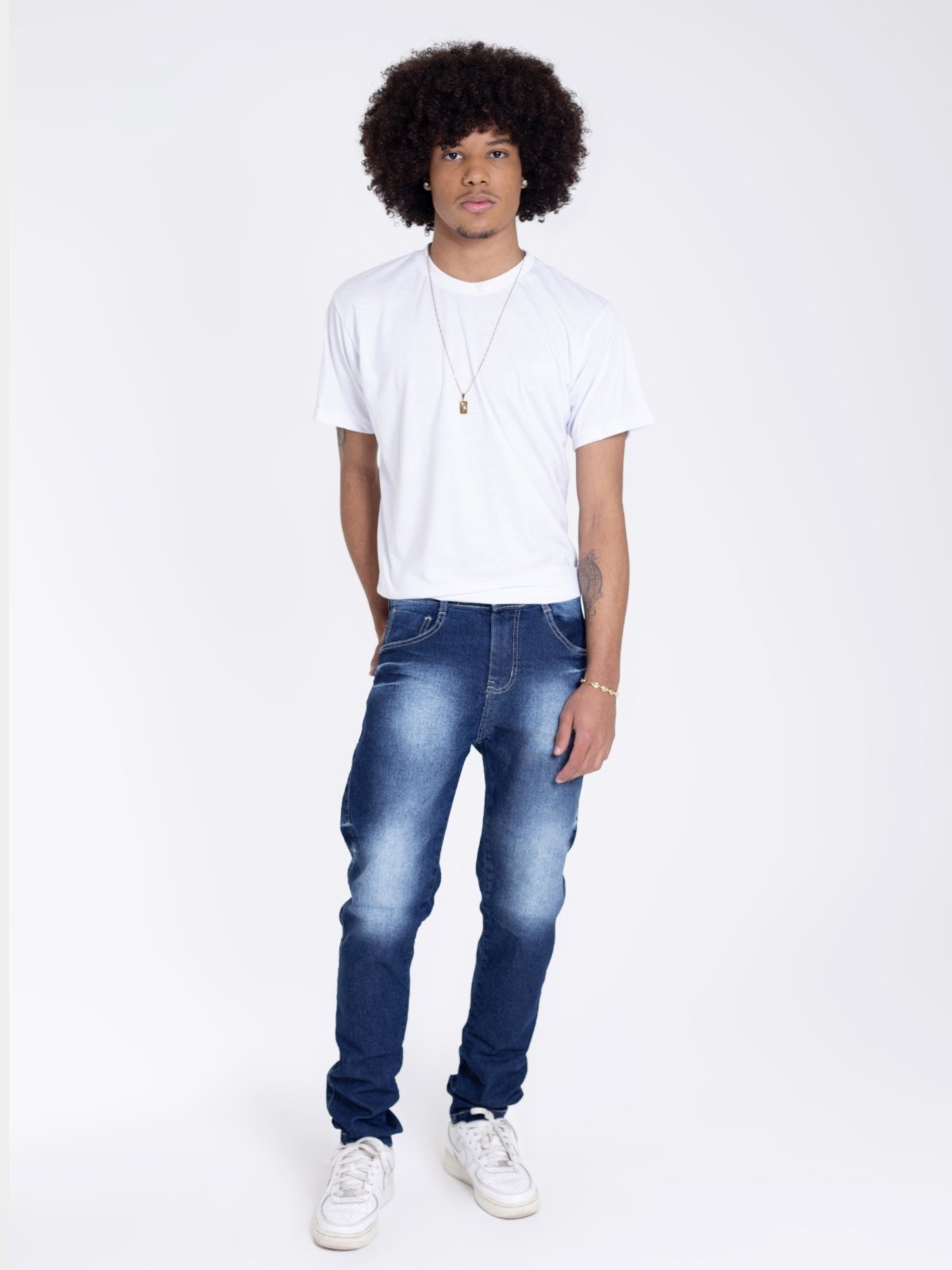 Calça Jeans Masculina Versatti Reta Tradicional Lavagem Azul Marinho Buenos Aires B