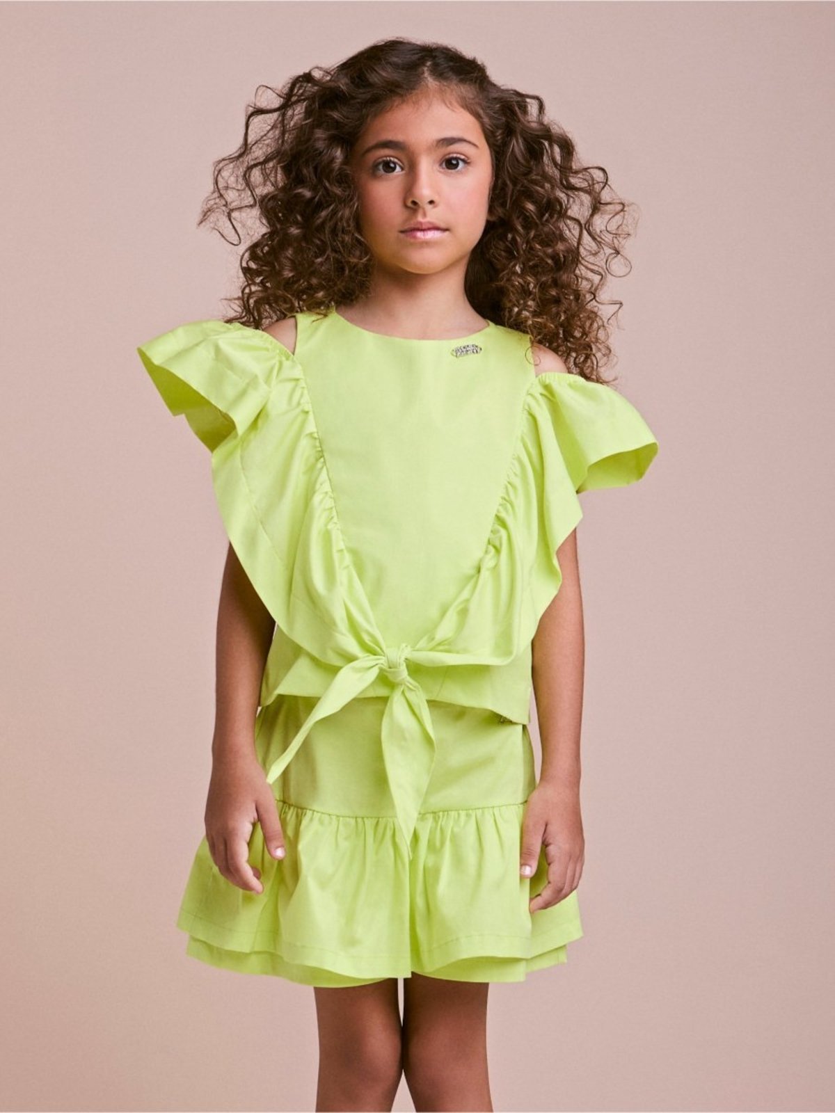 Infantil - Conjunto Saia e Blusa com Abertura no Ombro