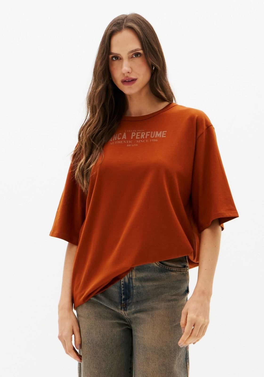 T-Shirt Oversized Com Estampa Lança Perfume