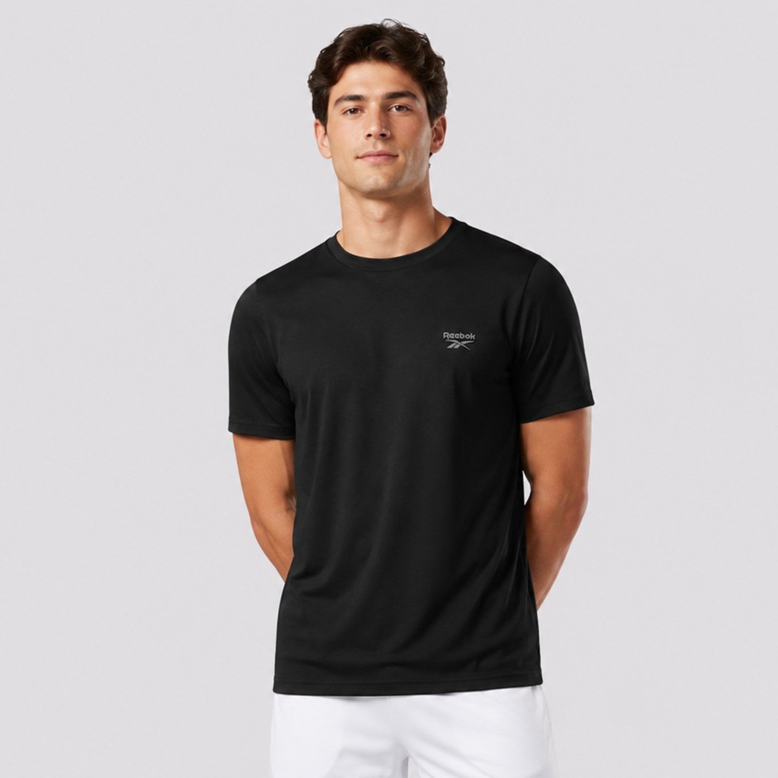 Camiseta Reebok Oportunity Stacked Preta