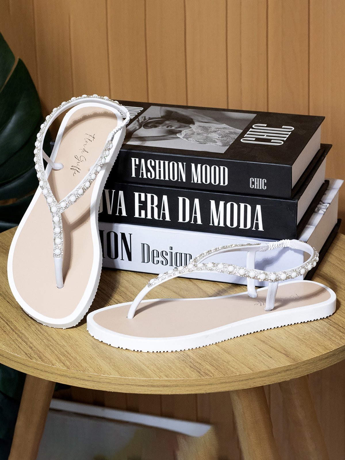 Vista 3 Chinelo De Dedo Flor De Griffe Off-White Feminino Pedras Casual Strass Papete Delicado Verão Dia a Dia Casual F G FLOR DE GRIFFE branco white F G FLOR DE GRIFFE branco white