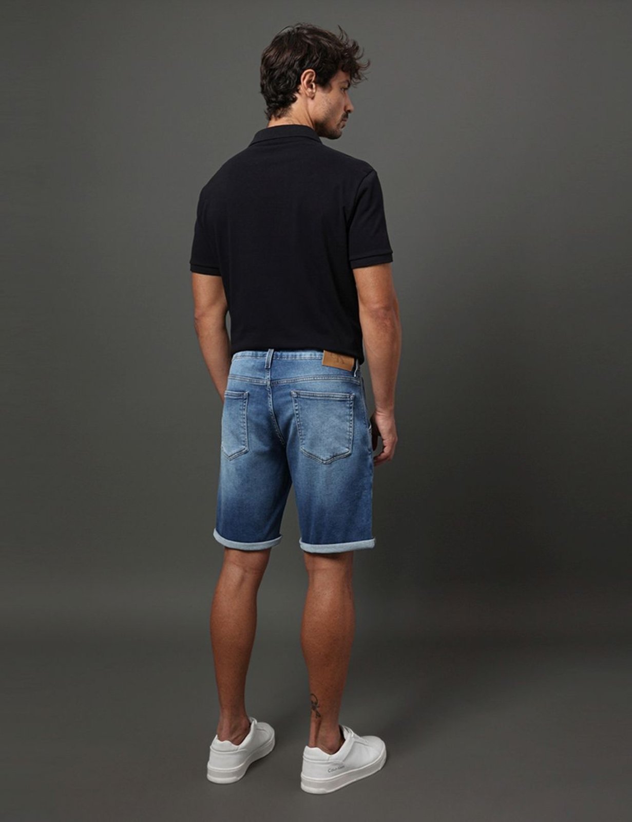 Vista 3 Bermuda Jeans Masculina Bolso-Faca Calvin Klein Jeans Médio azul Calvin Klein Jeans azul