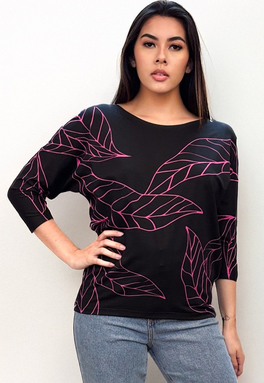 Blusa Morcego Cabanafree Ampla Manga 3/4 Estampa Antúrios Lilás