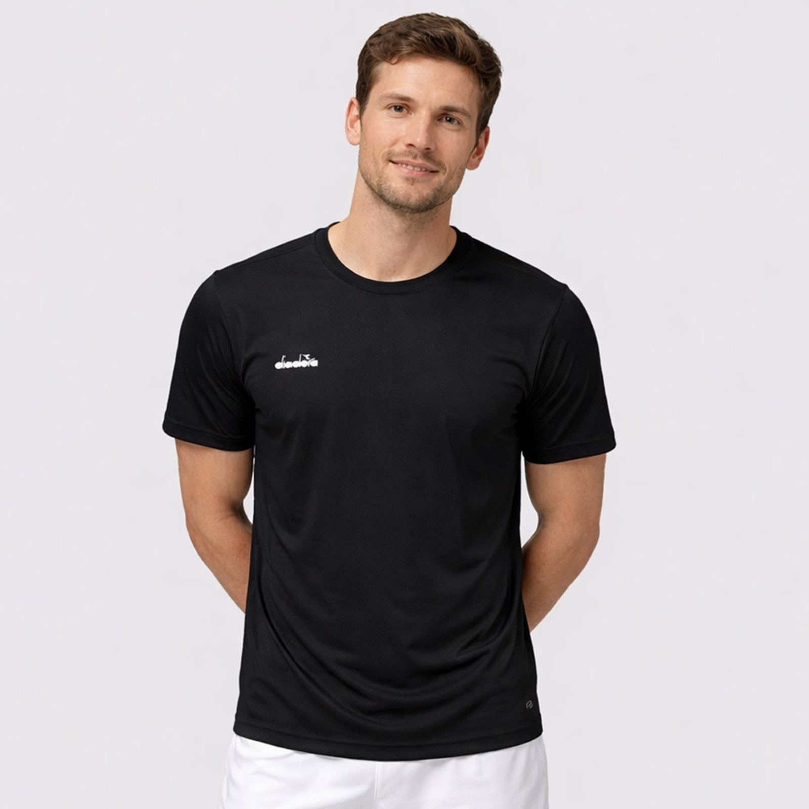 Camiseta Diadora Basic Preta