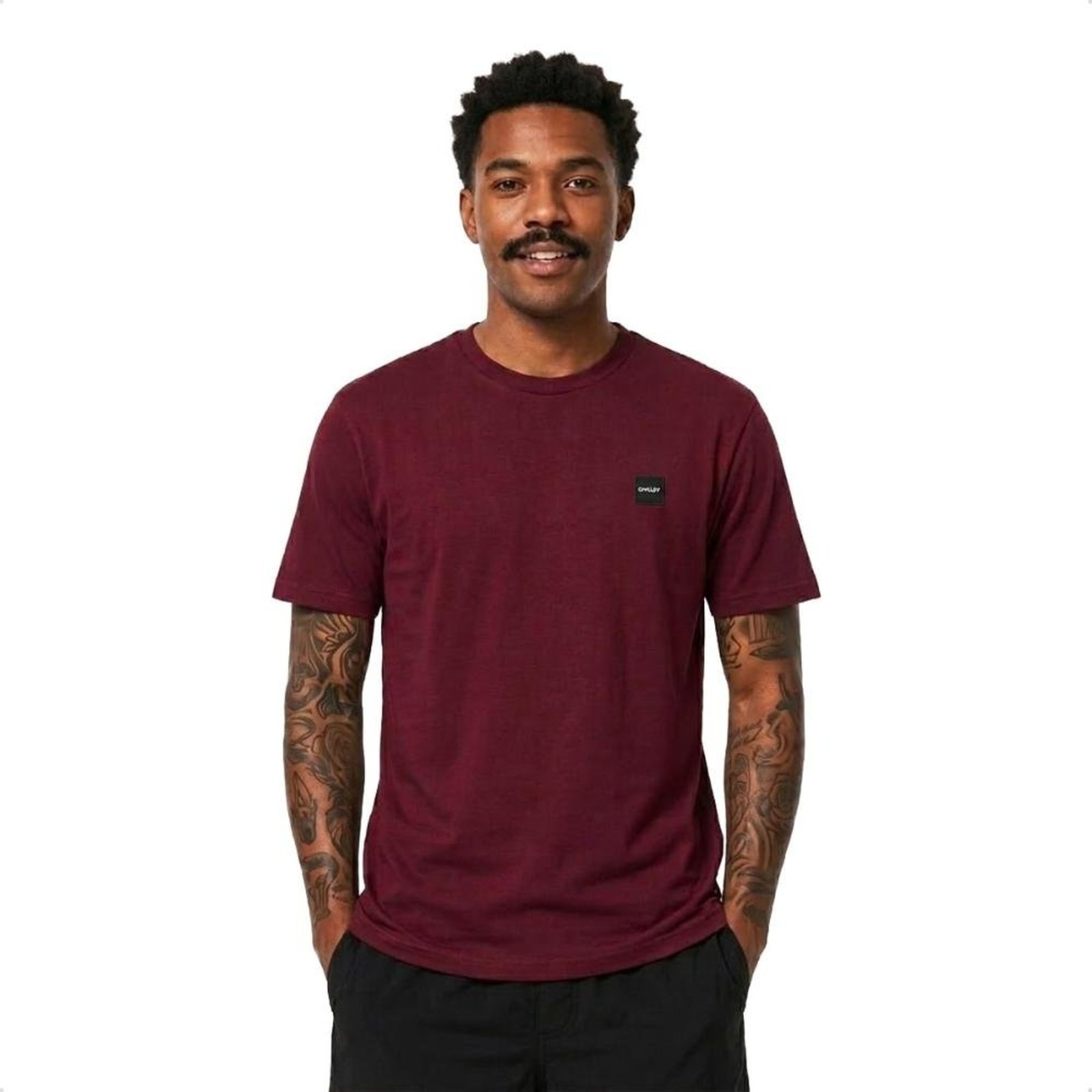 Camiseta Oakley Masculina Patch Tee ll Vinho
