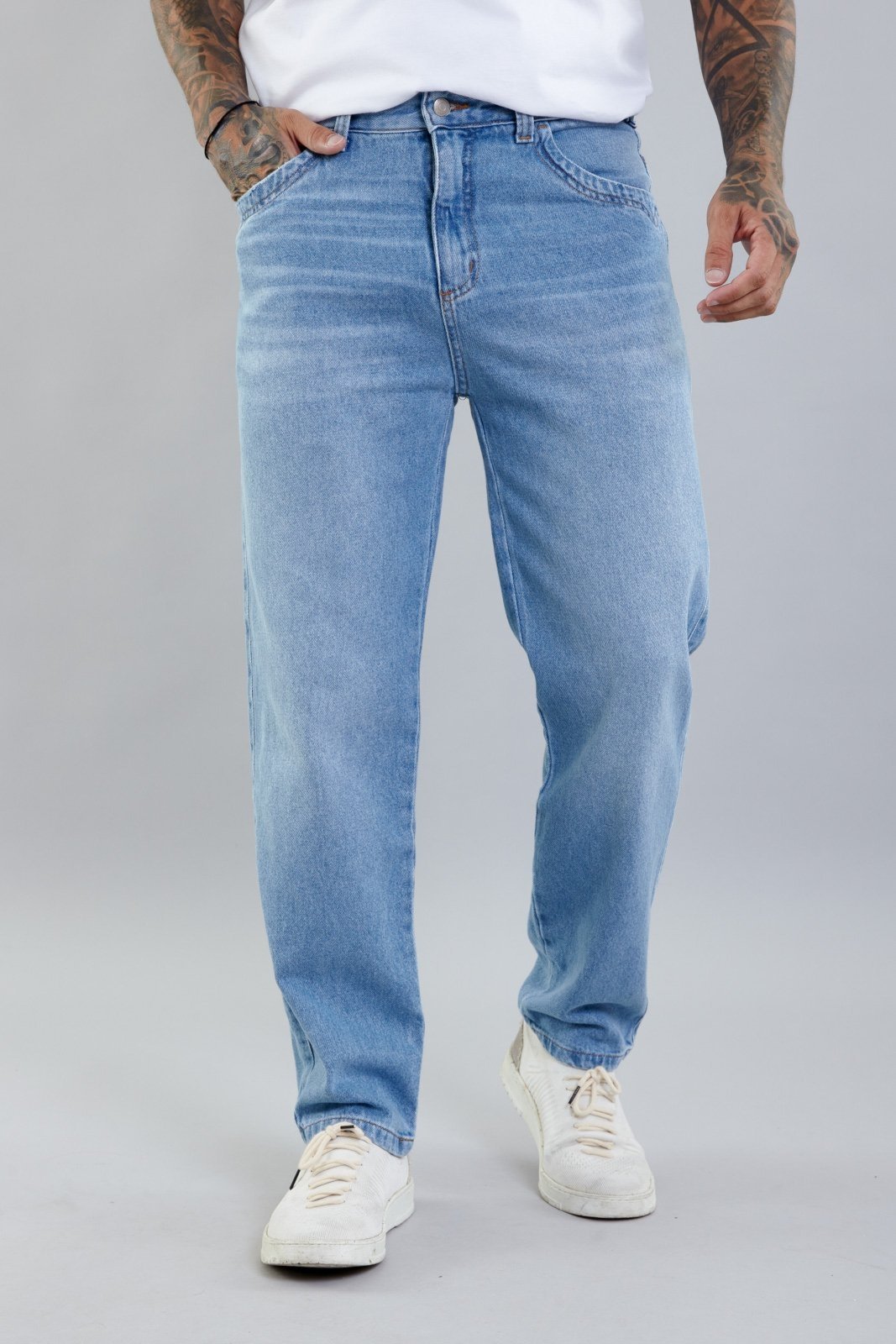 Vista 2 Calça Jeans Masculina Perna Reta com Lavagem Clara DIALOGO azul marinho DIALOGO azul marinho