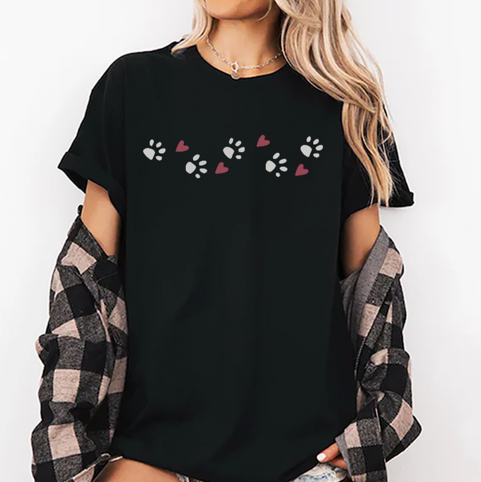 Camiseta Oversized Patinhas Coração Pet Unissex Preto