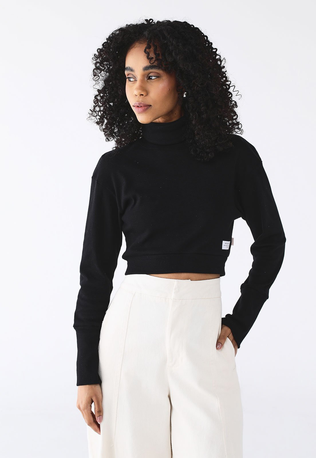 Blusa Rusty Reta Gola Alta Preta