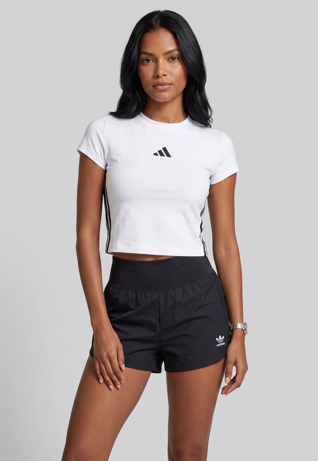 Camiseta Feminina adidas Sportswear Essentials Branca