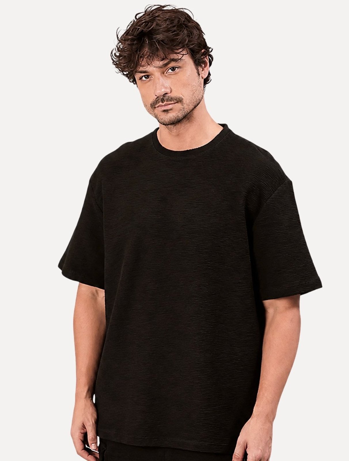 Camiseta Calvin Klein Masculina Listras Relevo Lisa