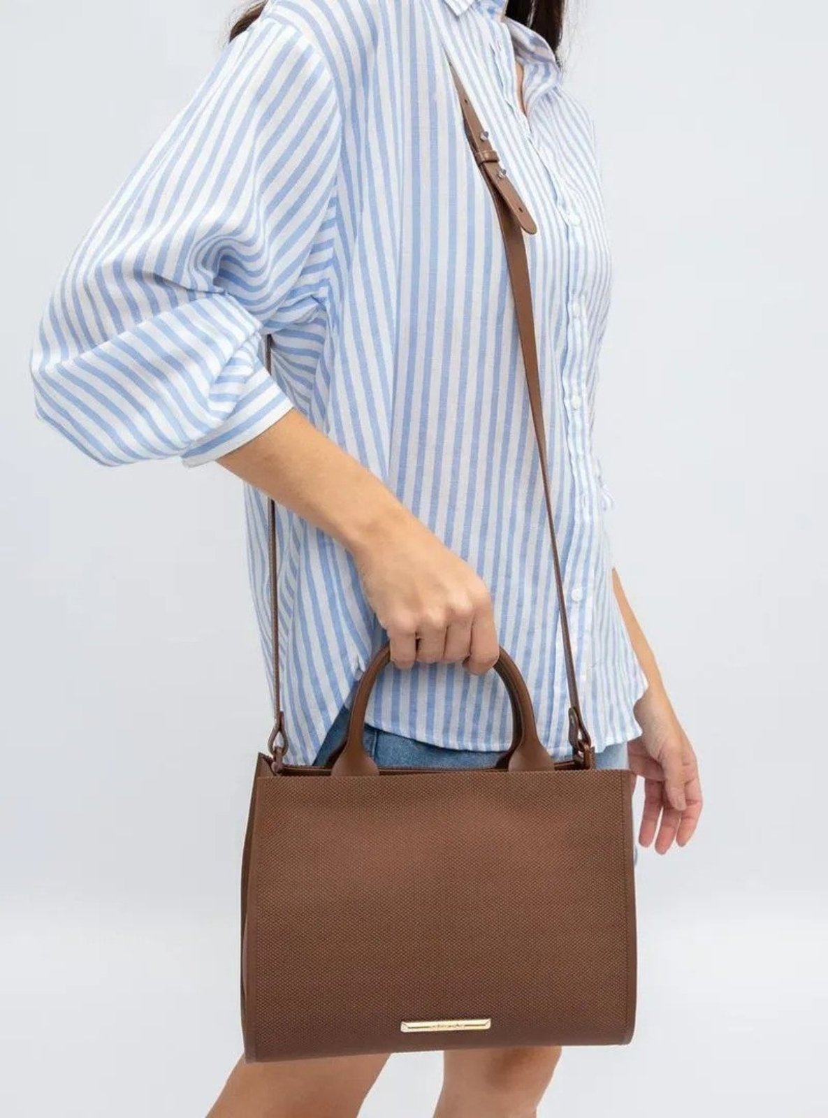 Bolsa Feminina Petite Jolie Transversal e Mão Heaven Marrom