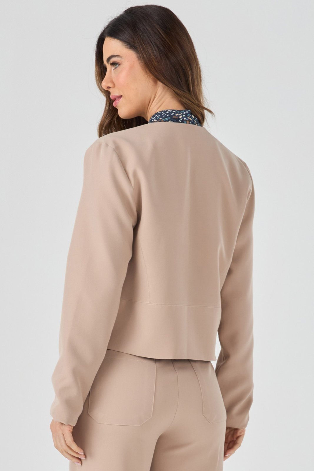 Blazer Curto PKS Alfaiataria Social Bege