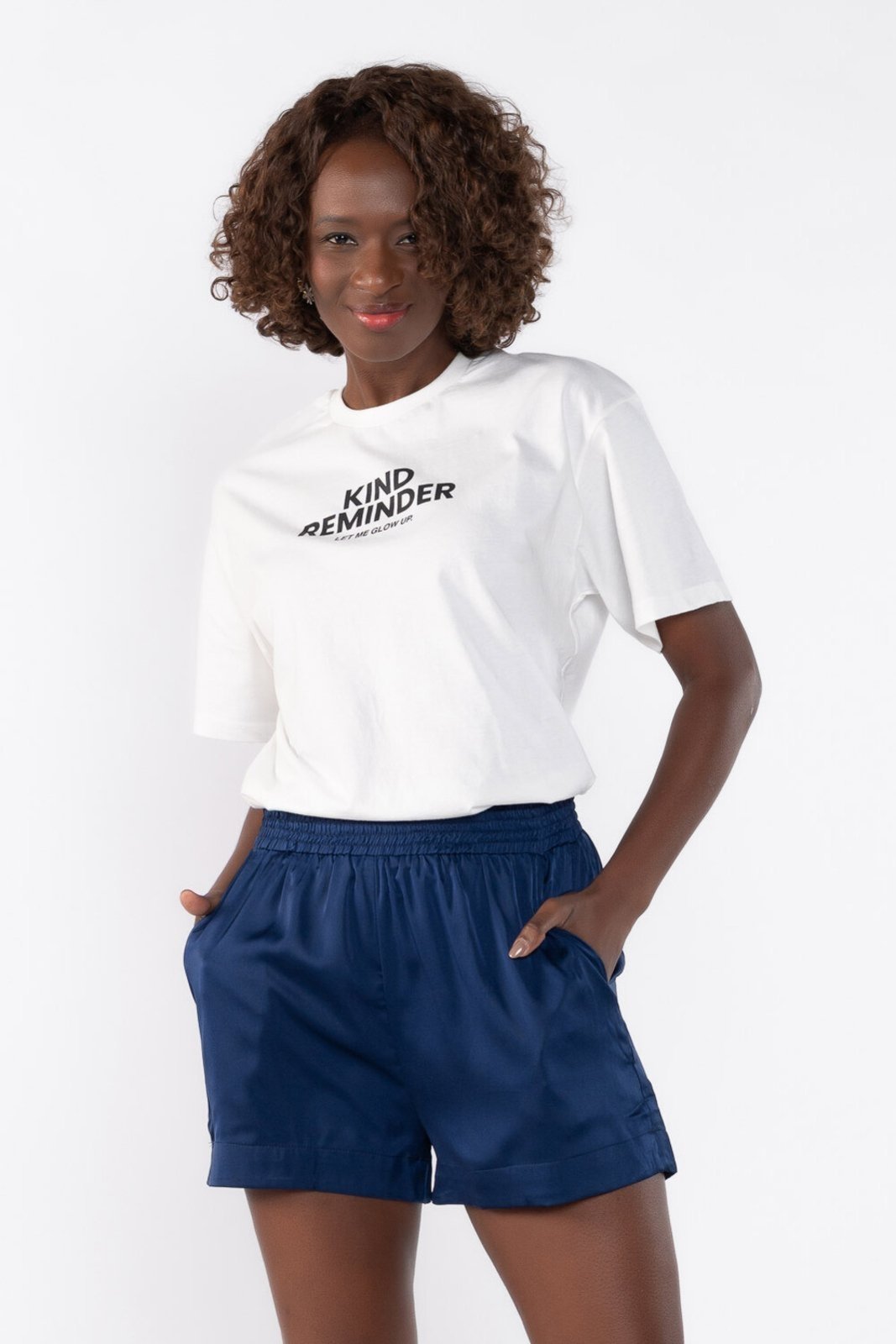 Shorts acetinado com elastico na cintura Azul