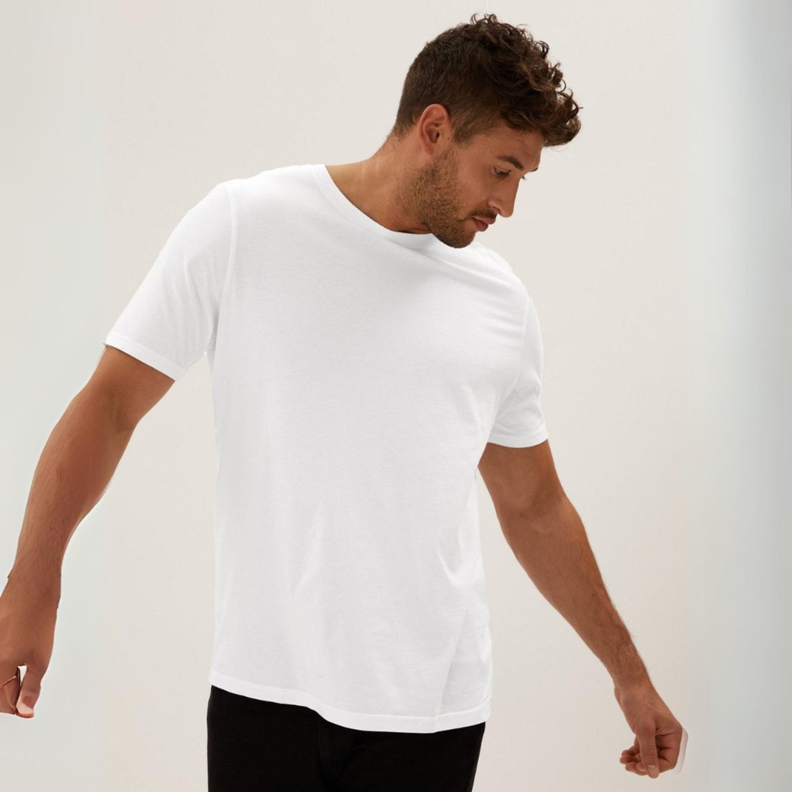 Camiseta Básica Masculina Manga Curta Lisa Casual Slim