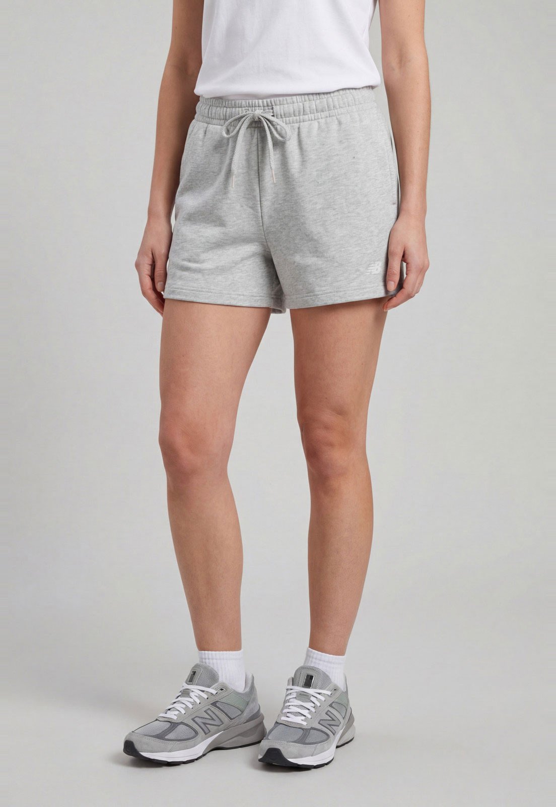 Shorts Feminino New Balance Nb Essentials Cinza